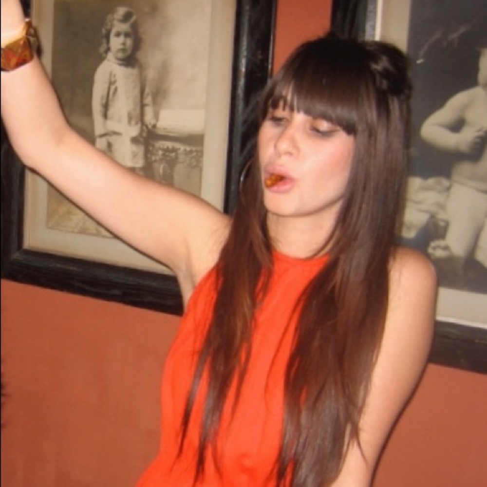 Meet your Posher, Nadia